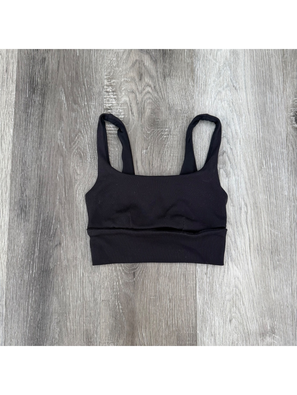 Alo women’s black sport bra XS - Picture 2 of 4